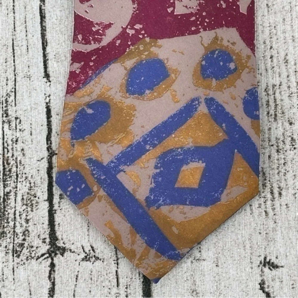 Vintage Oleg Cassini men’s Tie